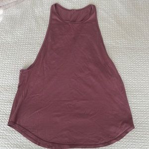 Lululemon workout tank.